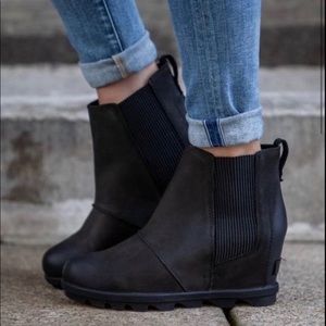 Black Sorel Joan of Arctic Wedge Chelsea Boot
